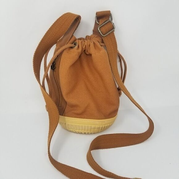 SAM & LIBBY DRAWSTRING CROSSBODY BAG - Picture 15 of 15
